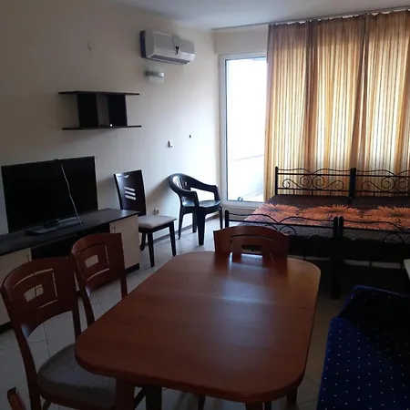 никея парк 5 Apartment Warna